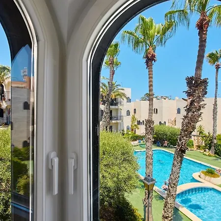 Stylish 1-bedroom - By Welcomely Torrevieja