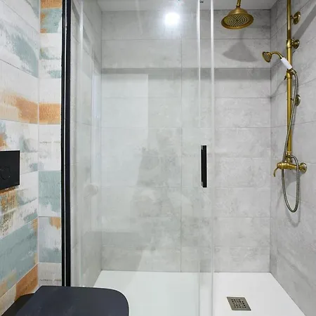 Stylish 1-bedroom - By Welcomely Torrevieja