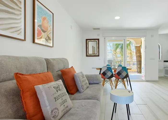 Stylish 1-bedroom - By Welcomely Torrevieja