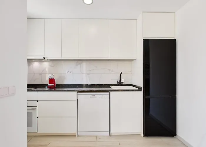 Stylish 1-bedroom - By Welcomely Apartment Torrevieja