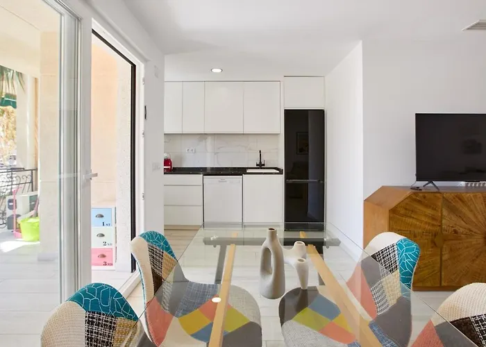 Apartment Stylish 1-bedroom - By Welcomely Torrevieja