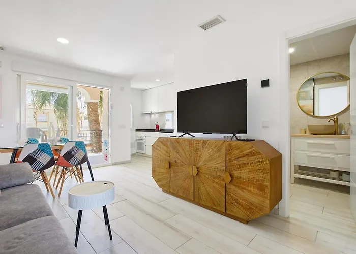 Stylish 1-bedroom - By Welcomely Apartment *