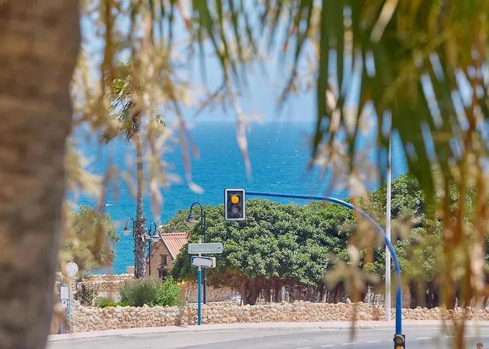 Apartment Stylish 1-bedroom - By Welcomely *